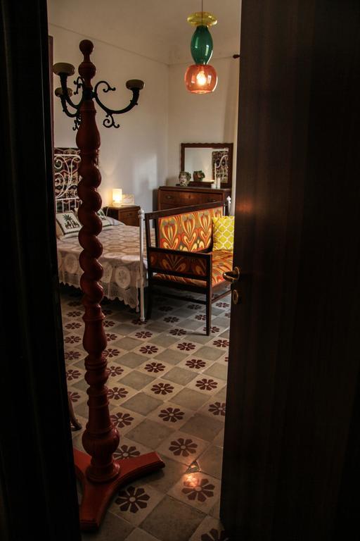 Pepe Concetta E La Movida Noto Exterior foto